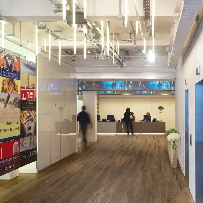 Affinity2⁵⁵ PUR Huckleberry Oak 9882