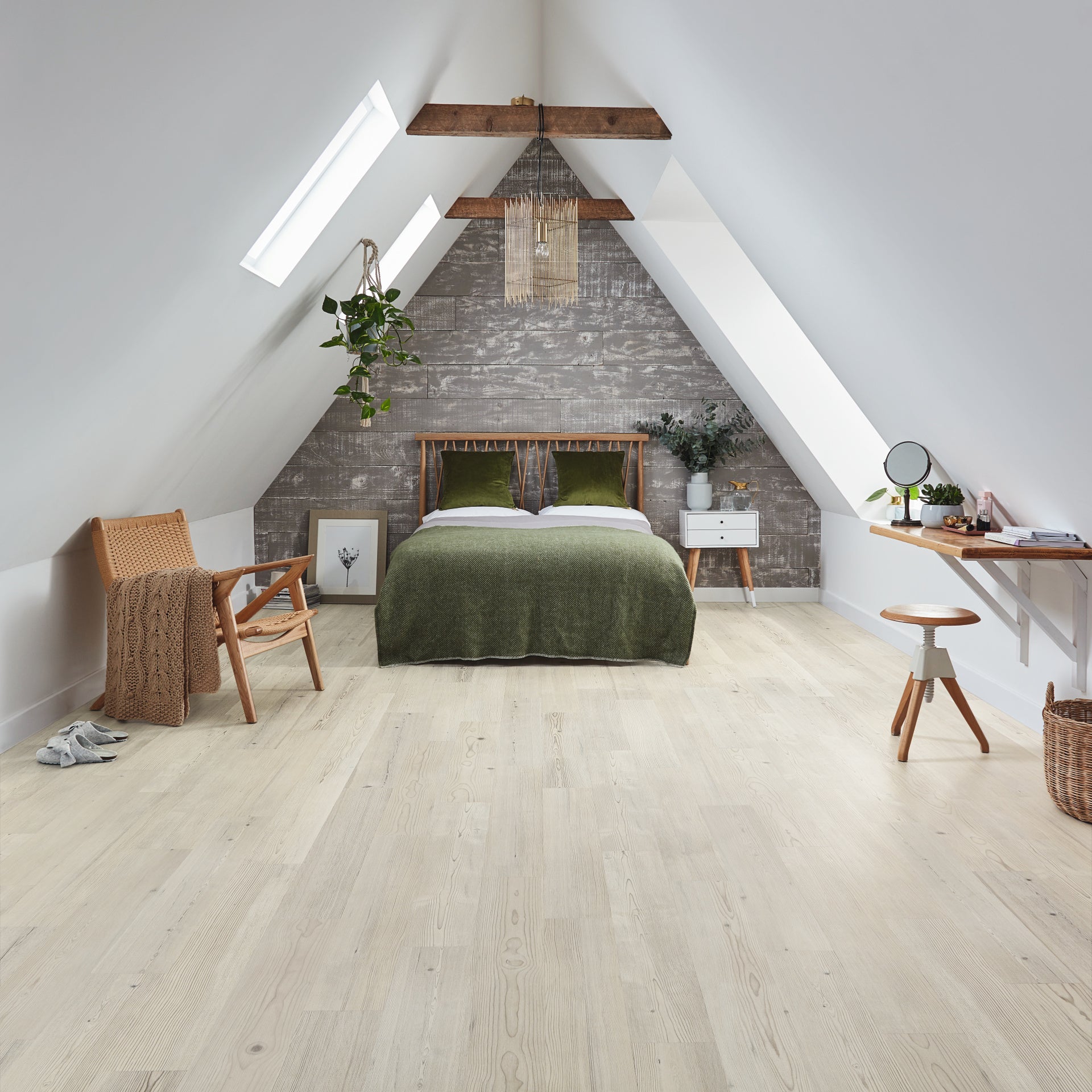 Karndean Knight Tile Grey Scandi Pine KP131 Vinyl Flooring