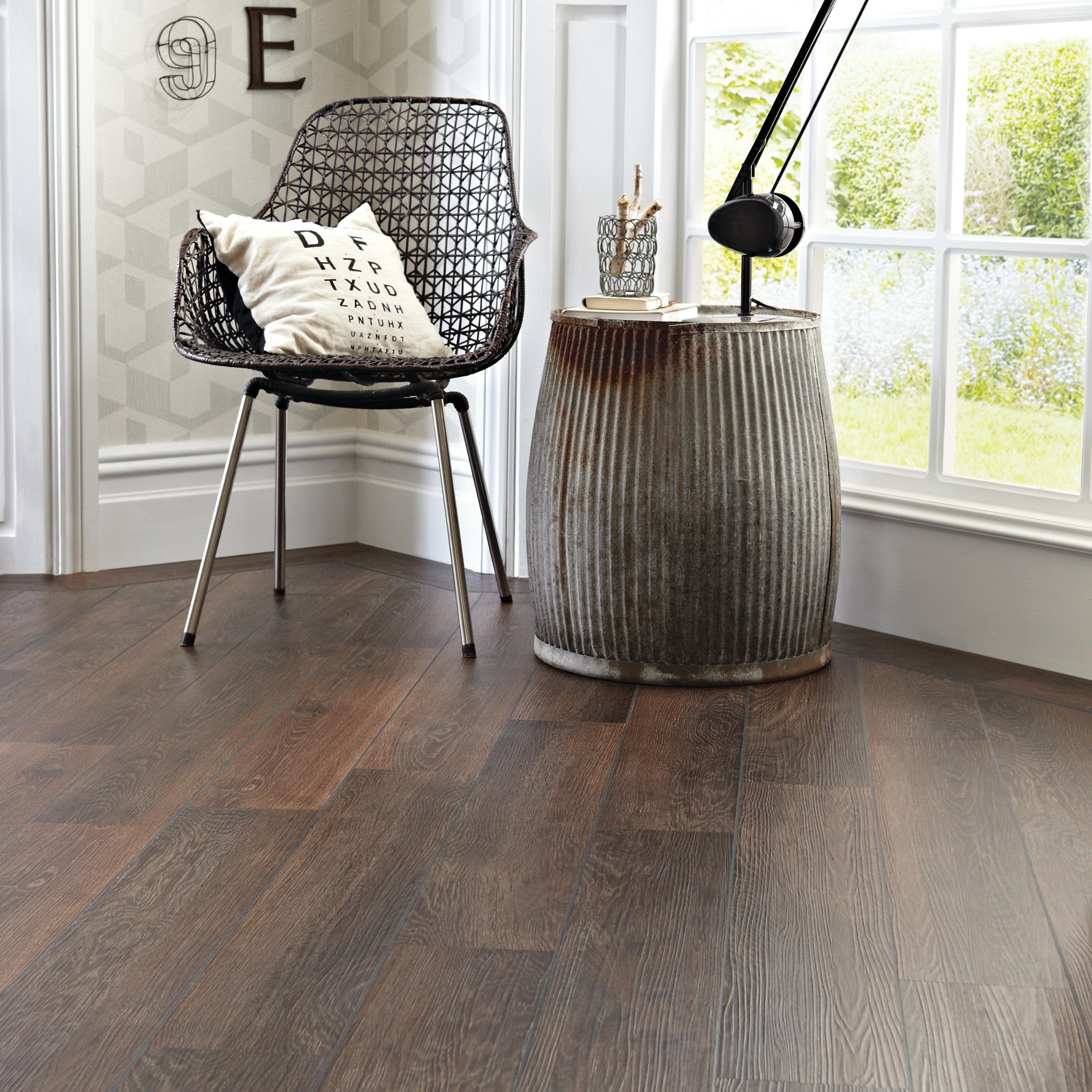 Karndean Knight Tile Aged Oak KP98 Vinyl Flooring