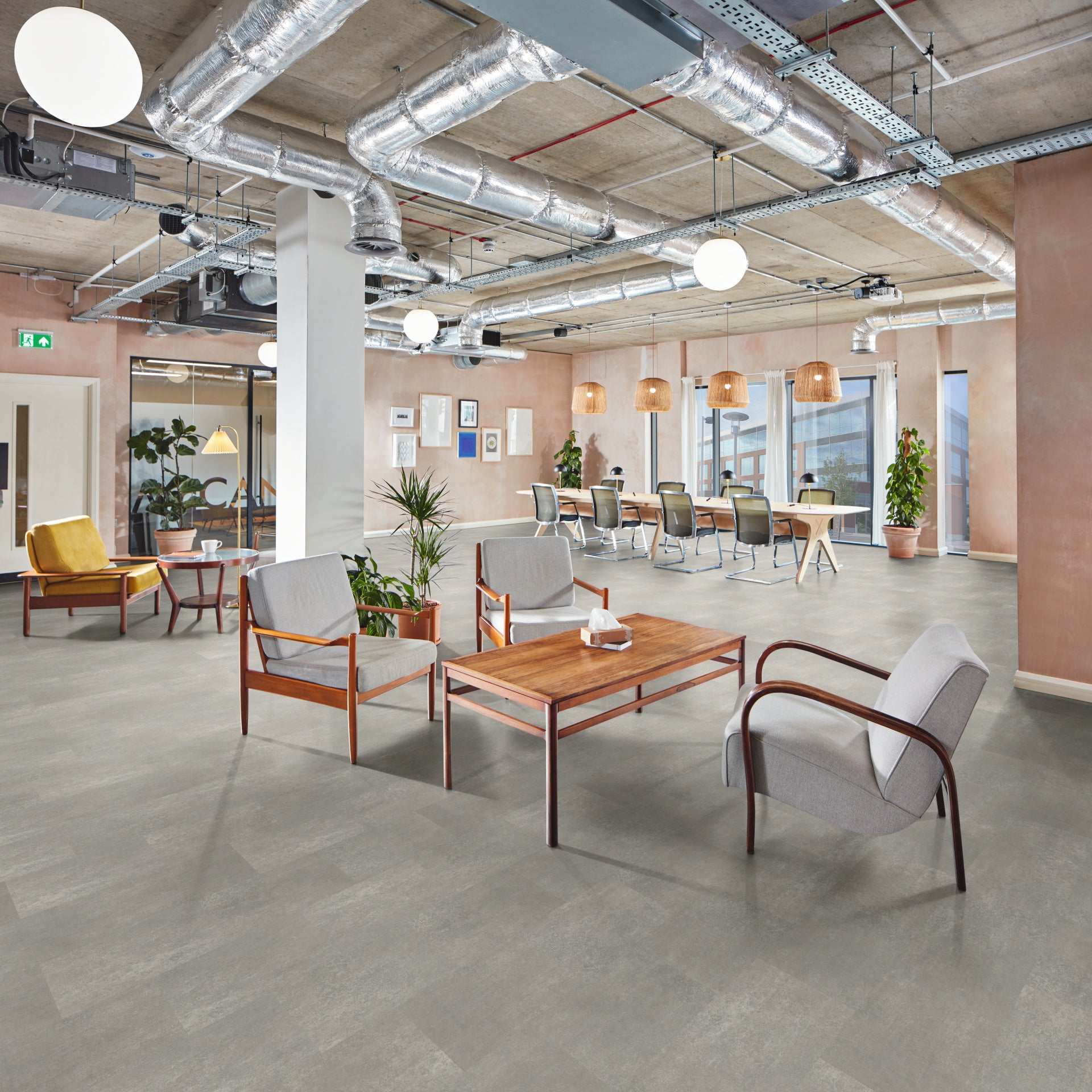 Karndean Knight Tile Rigid Core Smoked Concrete SCB-ST22-18