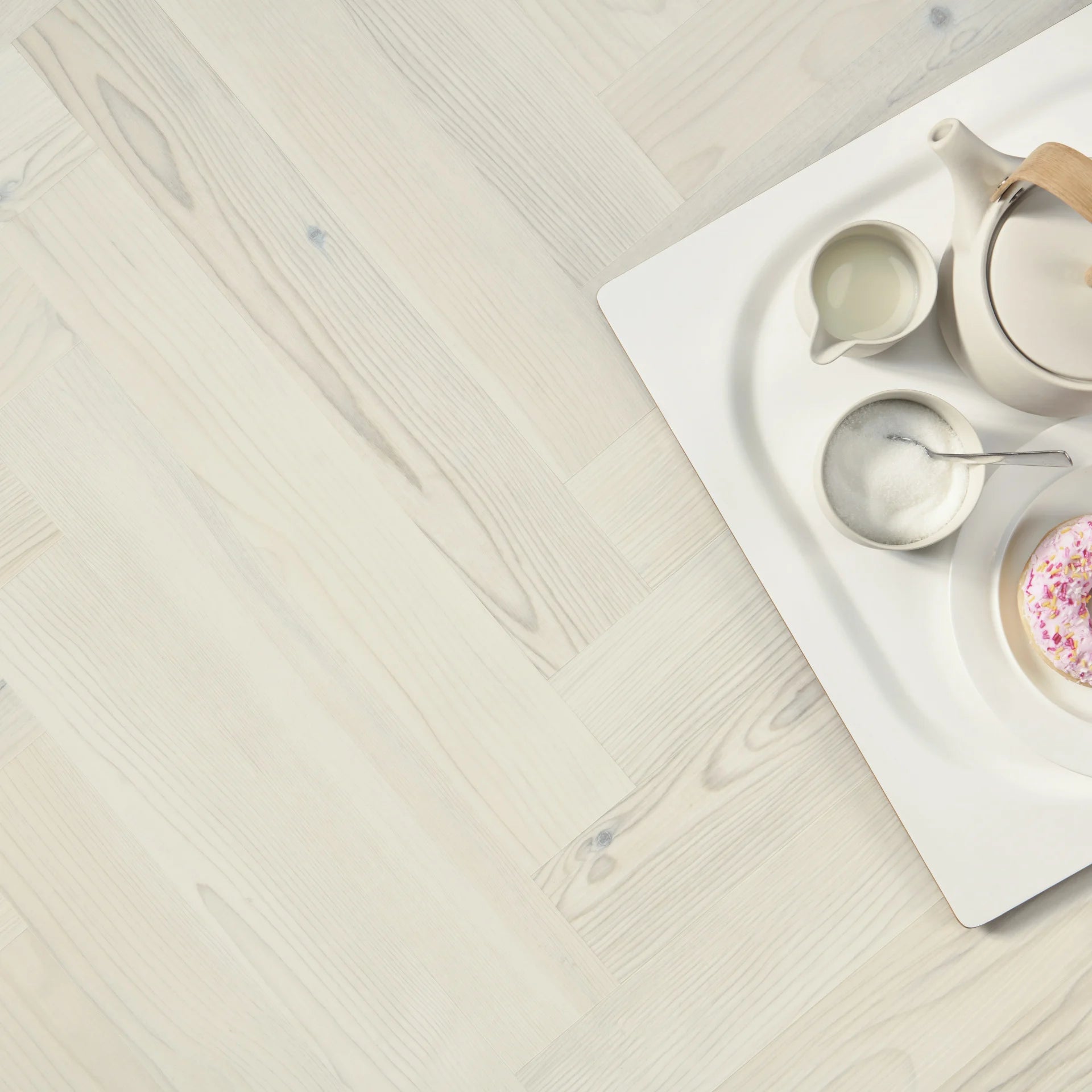 Karndean Knight Tile Washed Scandi Pine SM-KP132 Vinyl Flooring