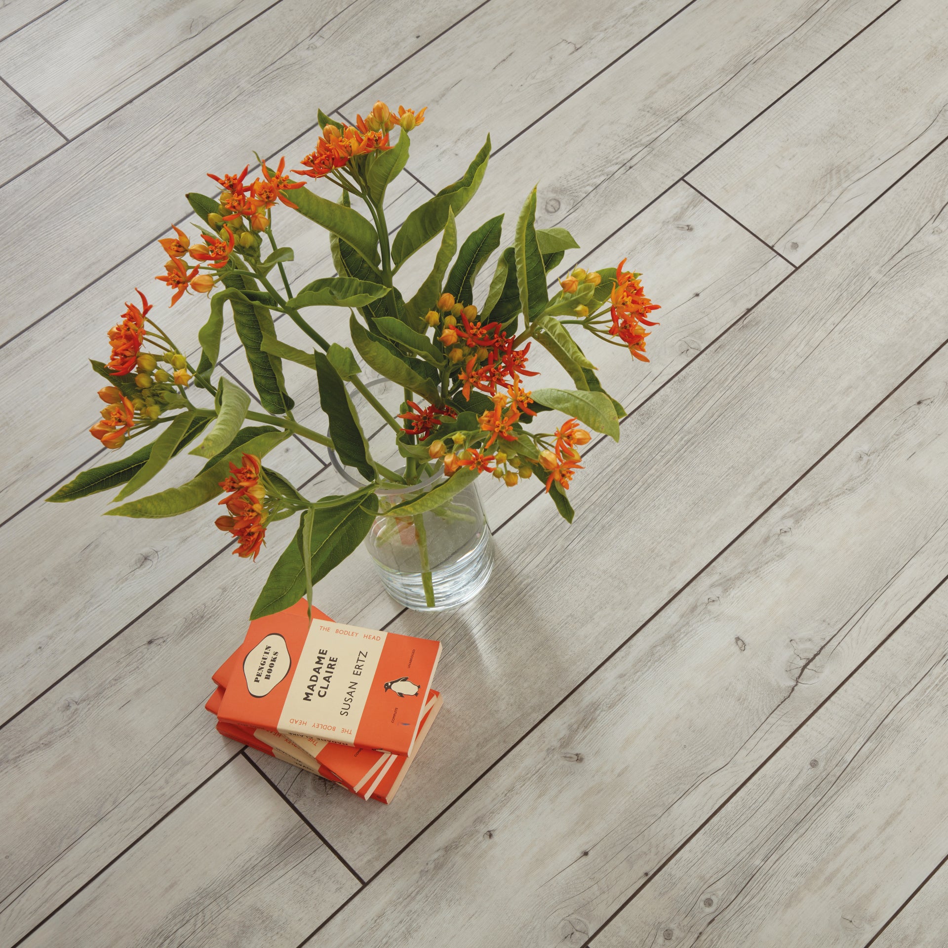 Karndean Van Gogh Light Distressed Oak VGW111T Vinyl Flooring