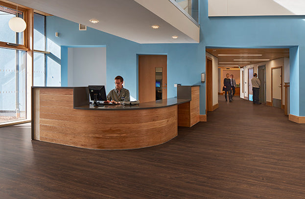 Polysafe Wood FX PUR Aged Oak 3373 - Contract Flooring