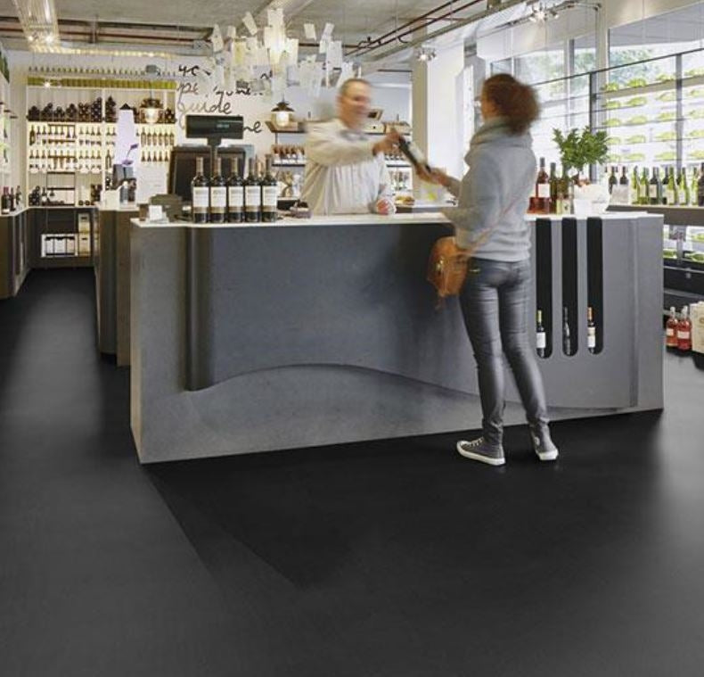 Forbo Marmoleum Walton 12335 black - Contract Flooring