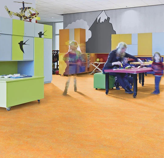 Forbo Marmoleum Marbled 3411 sunny day
