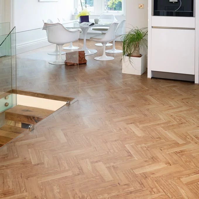 Polyflor Camaro PUR Nut Tree 2202