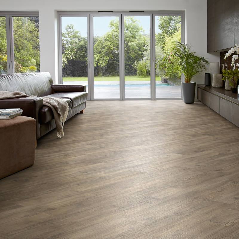 Karndean Knight Tile Light Worn Oak KP104 Vinyl Flooring