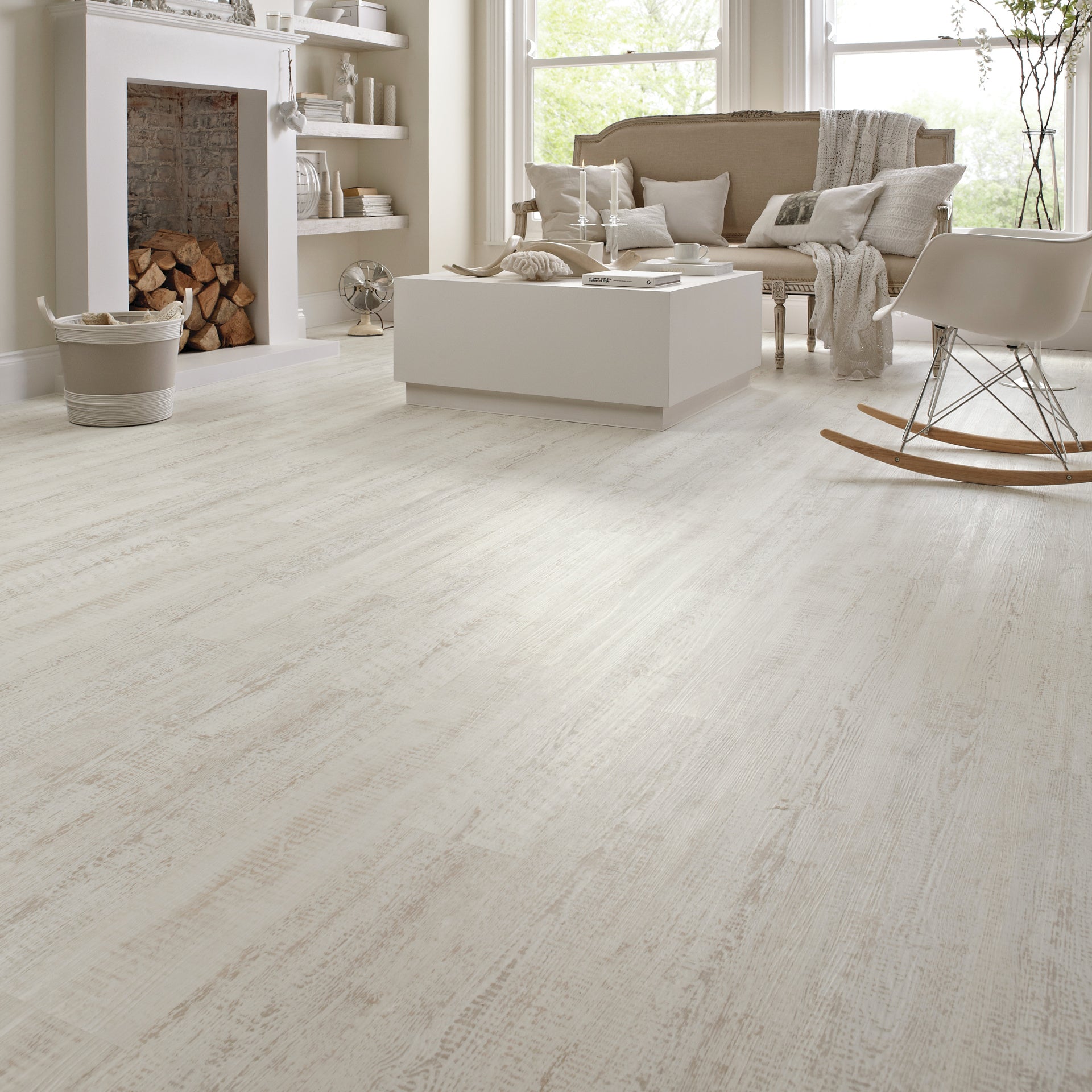 Karndean Knight Tile Rigid Core White Painted Oak SCB-KP105-6